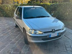 Grigio Usata 2003 Peugeot 106 Due volumi | 2500 € (Ottimo prezzo)