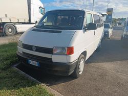 Bianco Usata 1995 VW Caravelle Monovolume | 8000 €