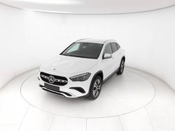 Bianco Nuova 2025 Mercedes GLA180 Advanced SUV | 41.300 € (Buon prezzo)