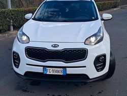 Bianco Usata 2016 Kia Sportage SUV | 13.900 € (Molto cara)