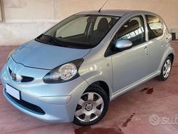 Blu Usata 2007 Toyota Aygo Sol Due volumi | 2999 € (Ottimo prezzo)