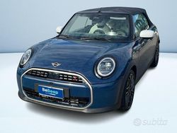Blu Usata 2024 Mini Cooper Cabriolet Favoured Cabrio | 35.900 € (Buon prezzo)