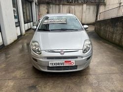Grigio Usata 2011 Fiat Punto Evo S Due volumi | 4000 € (Buon prezzo)