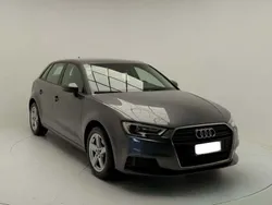 Grigio monsone Usata 2019 Audi A3 Business Due volumi | 18.900 € (Ottimo prezzo)