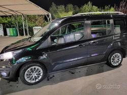 Usata 2015 Ford Tourneo Connect Monovolume | 9300 € (Buon prezzo)