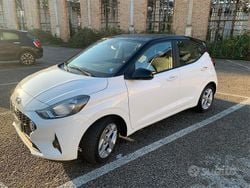 Bianco Usata 2022 Hyundai i10 Advanced Due volumi | 9900 € (Ottimo prezzo)