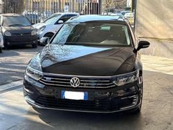Nero Usata 2016 VW Passat GTE Station wagon | 21.300 € (Molto cara)
