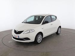 Bianco Usata 2017 Lancia Ypsilon Silver Due volumi | 9799 € (Buon prezzo)
