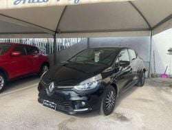 Nero Usata 2017 Renault Clio IV Intens Tre volumi | 6999 € (Buon prezzo)
