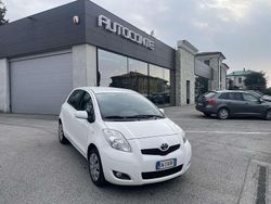 Bianco Usata 2009 Toyota Yaris Sol Tre volumi | 4500 € (Cara)