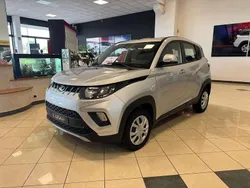 Argento Nuova 2025 Mahindra KUV100 Due volumi | 13.900 € (Cara)