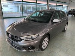 Gray Usata 2017 Fiat Tipo Tre volumi | 6900 € (Buon prezzo)