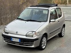 Grigio Usata 2002 Fiat 600 Tre volumi | 1599 € (Buon prezzo)