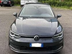 Grigio Usata 2020 VW Golf Style Tre volumi | 18.500 € (Buon prezzo)