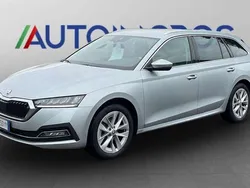 Argento Usata 2023 Skoda Octavia Style Station wagon | 21.100 € (Super prezzo)