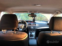 Nero Usata 2010 Mazda 3 Tre volumi | 3000 € (Buon prezzo)