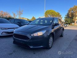 Grigio Usata 2015 Ford Focus Business Edition Station wagon | 7950 € (Buon prezzo)
