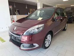 Rosso Usata 2012 Renault Scénic III Bose Edition Monovolume | 7500 € (Buon prezzo)