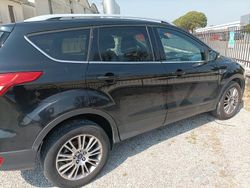 Nero Usata 2014 Ford Kuga SUV | 5950 € (Buon prezzo)