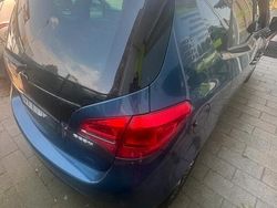 Blu/azzurro Usata 2016 Opel Meriva Monovolume | 9900 € (Molto cara)