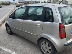 Grigio Usata 2005 Fiat Idea Monovolume | 2500 € (Buon prezzo)