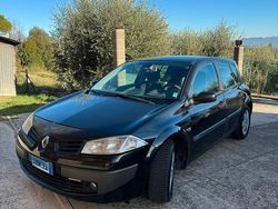 Nero Usata 2006 Renault Mégane II Tre volumi | 1600 €