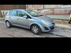 Blu Usata 2011 Opel Corsa Cosmo Tre volumi | 3900 € (Buon prezzo)