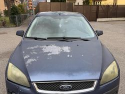 Blu/azzurro Usata 2006 Ford Focus Tre volumi | 700 € (Super prezzo)