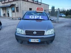 Beige Usata 2005 Fiat Punto Dynamic Due volumi | 2300 € (Buon prezzo)