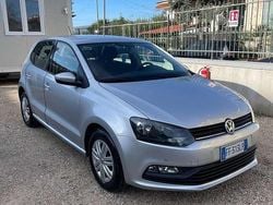 Argento Usata 2016 VW Polo Trendline Tre volumi | 6999 € (Buon prezzo)