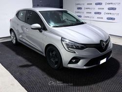 Argento metallizzato Usata 2022 Renault Clio V Business Tre volumi | 8900 € (Ottimo prezzo)