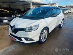 Grigio Usata 2017 Renault Scénic IV Zen Monovolume | 9490 € (Buon prezzo)