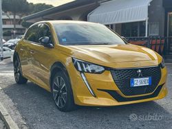 Giallo Usata 2023 Peugeot 208 GT Due volumi | 14.900 € (Buon prezzo)