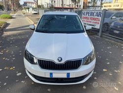 Bianco Usata 2017 Skoda Fabia Tre volumi | 6200 € (Buon prezzo)