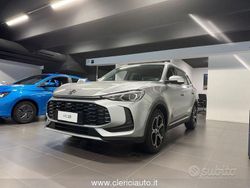 Argento Nuova 2025 MG ZS Comfort Tre volumi | 20.900 € (Cara)