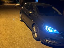 Usata 2017 Opel Astra Tre volumi | 9500 € (Buon prezzo)