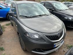 Grigio Usata 2023 Lancia Ypsilon Gold Due volumi | 9950 € (Ottimo prezzo)