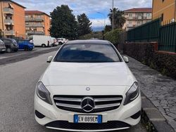 Bianco Usata 2014 Mercedes A180 Monovolume | 15.000 € (Cara)