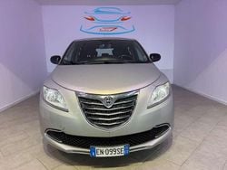Oro Usata 2012 Lancia Ypsilon Gold Due volumi | 4990 € (Buon prezzo)