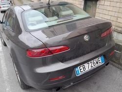 Grigio Usata 2010 Alfa Romeo 159 Tre volumi | 2300 €
