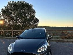 Grigio Usata 2019 Ford Fiesta ST-Line Tre volumi | 13.500 € (Molto cara)