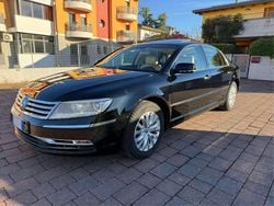 Nero Usata 2013 VW Phaeton Tre volumi | 13.900 €