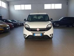Bianco Usata 2019 Fiat Doblò Lounge Monovolume | 12.500 € (Cara)
