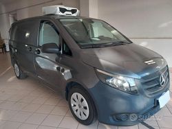 Grigio Usata 2021 Mercedes Vito Tre volumi | 23.000 € (Super prezzo)