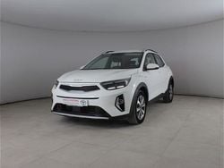 Bianco Usata 2022 Kia Stonic Urban SUV | 14.600 € (Buon prezzo)