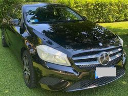Nero Usata 2013 Mercedes A180 Executive Tre volumi | 9500 € (Cara)