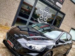 Nero Usata 2021 Ford Focus ST-Line Tre volumi | 20.000 € (Buon prezzo)