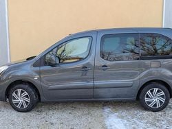 Grigio Usata 2017 Citroën Berlingo Feel Monovolume | 9500 € (Buon prezzo)