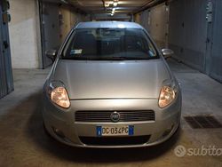 Usata 2007 Fiat Punto Tre volumi | 2300 € (Buon prezzo)