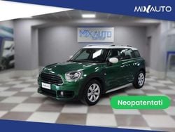 Verde/bianco bicolore Usata 2019 Mini Countryman Business SUV | 20.900 € (Buon prezzo)